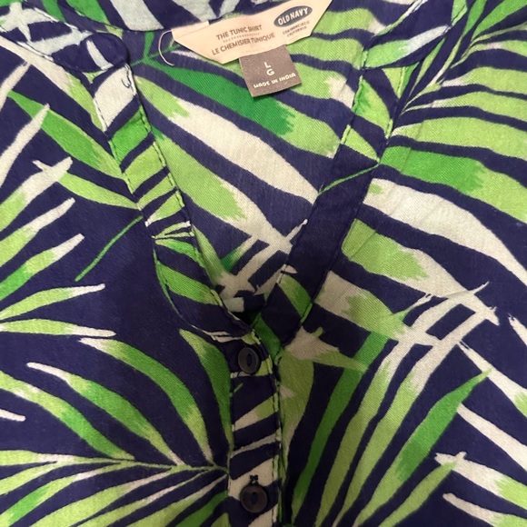 Old Navy Tropical print blouse Size L - Picture 3 of 3
